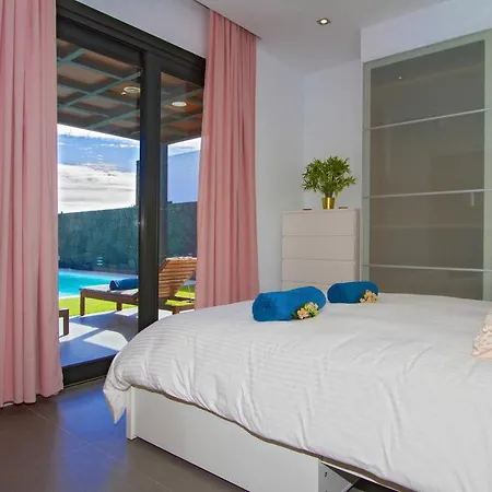 Mojones: Luxury Retreat With Heated Pool Near Old Town Tias
