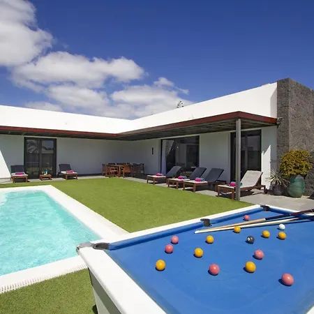 Mojones: Luxury Retreat With Heated Pool Near Old Town *