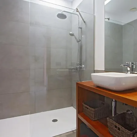 Villa Mojones: Luxury Retreat With Heated Pool Near Old Town