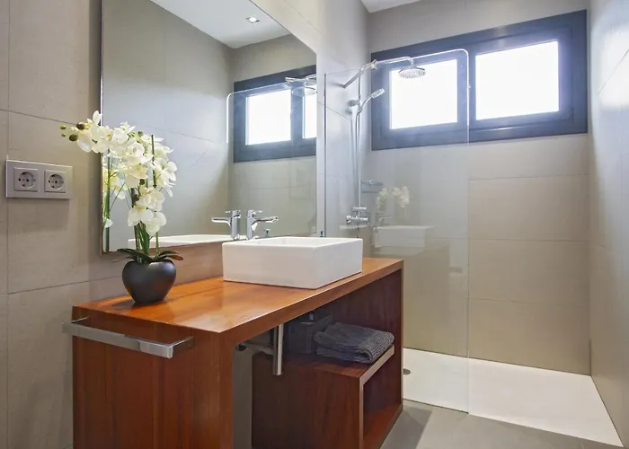 فيلة Luxury Mojones Short Walk To Old Town Private Heated Pool